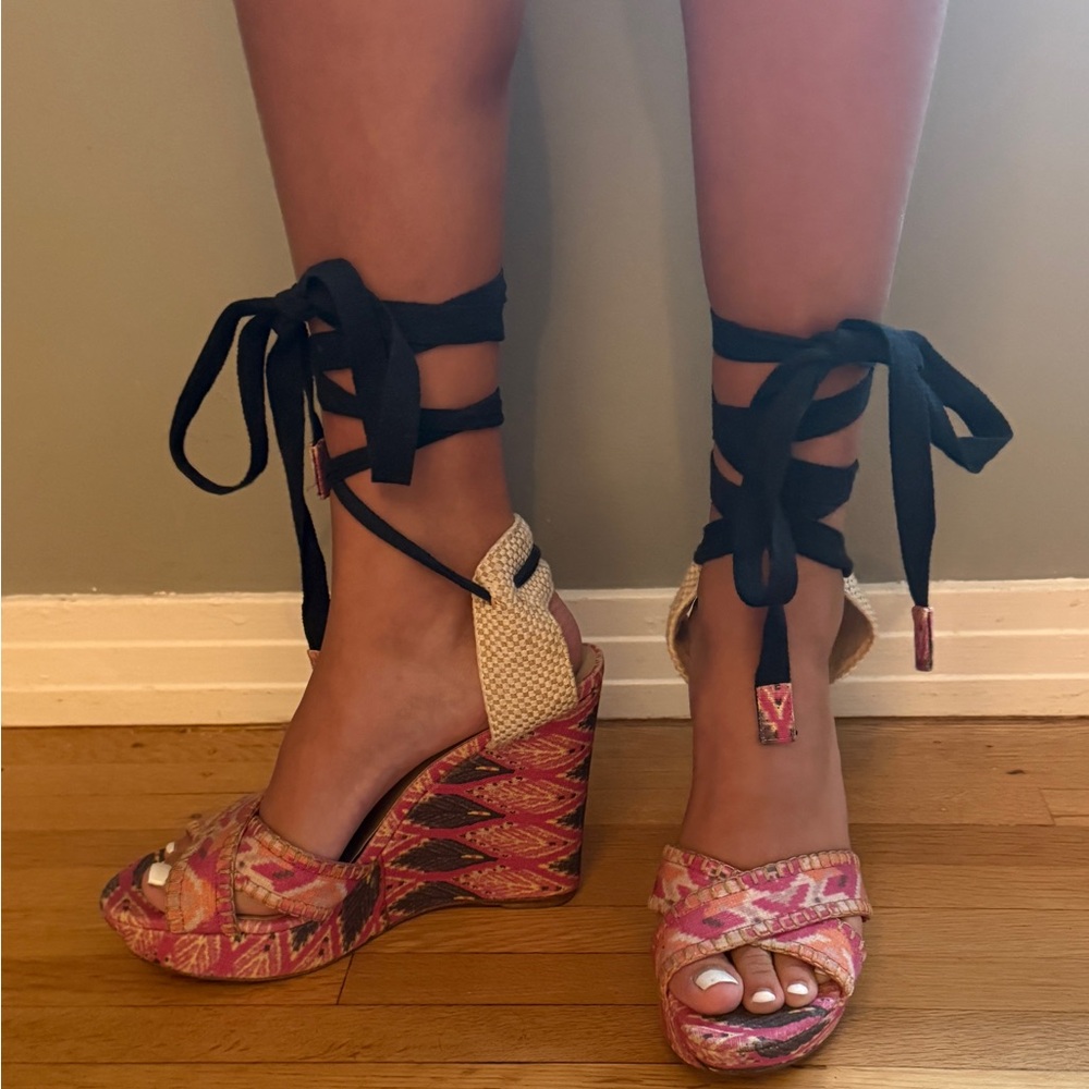 Stuart Weitzman Theodora & Callum Pink Patterned Woven Lace-Up Wedges